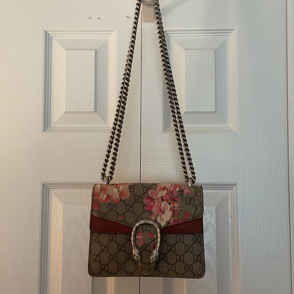 Gucci Beige and Red Floral Shoulder Bag, GUC, Gucci Dust Bag, Box & COA - Picture 5 of 12